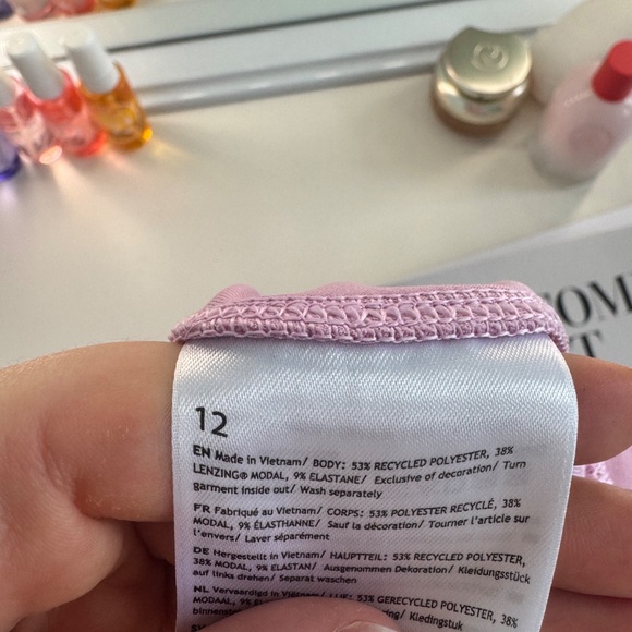 Lululemon Softstreme Perfectly Oversized Cropped Crew - Picture 5 of 5